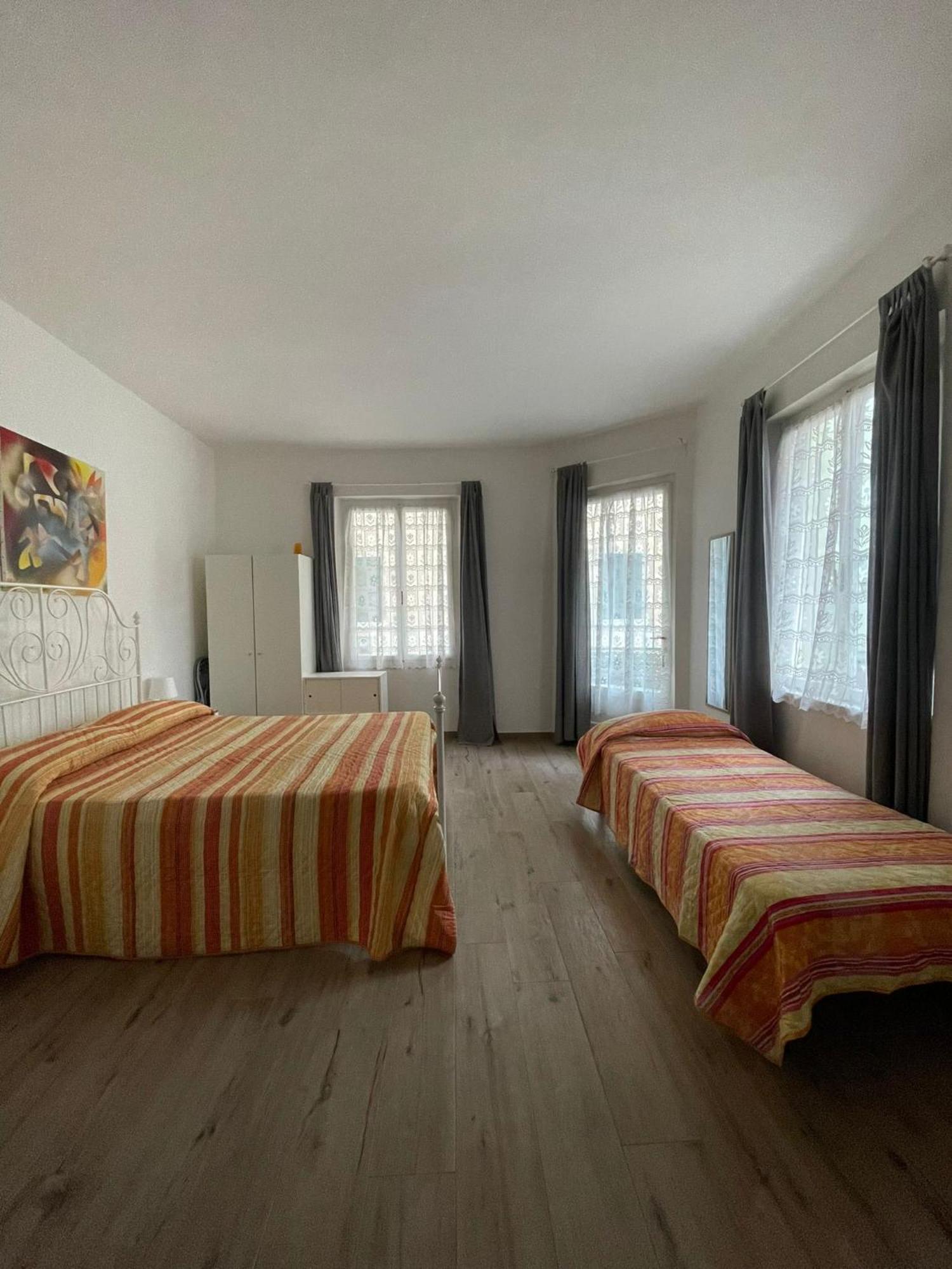 Vecchia Riva Aparthotel Bilik gambar